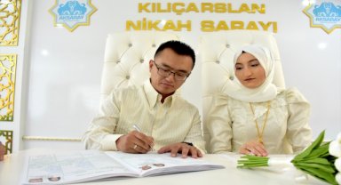 Aksaraylı genç kız Çinli iş insanıyla hayatını birleştirdi