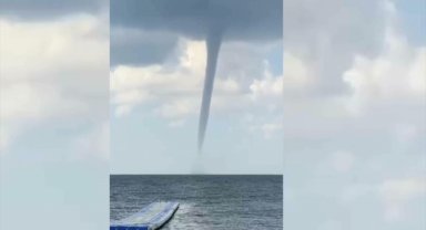 Alanya'da denizde hortum oluştu