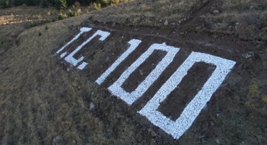 Ali Dağı'nın zirvesine "T.C. 100" yazıldı