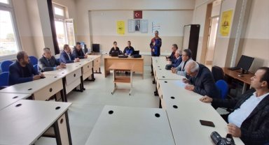 Bahşılı'da muhtarlara AFAD gönüllüsü eğitimi verildi