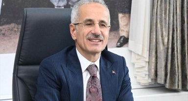 Bakan Uraloğlu: Bu yılın ocak-eylül döneminde limanlarımızda elleçlenen yük miktarı 391 milyon 801 bin 393 tona ulaştı