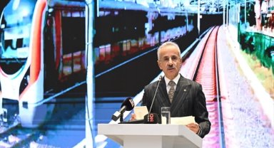 Bakan Uraloğlu: Kalkınma Yolu olarak adlandırılan projeyle, Basra Körfezi'ni Türkiye üzerinden Avrupa'ya bağlayacağız