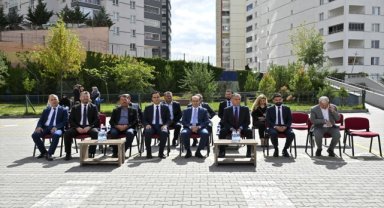 Başkentten Hatay'daki kardeş okula oyuncak ve kırtasiye malzemesi gönderildi