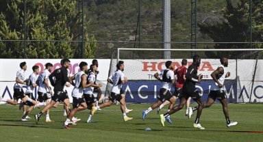 Beşiktaş, Galatasaray derbisine 'sıkıntılı' çıkacak