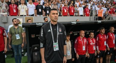 Beşiktaş, olağanüstü genel kurula kadar Burak Yılmaz'la devam edecek