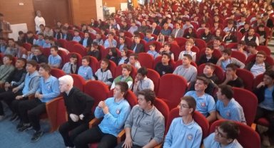 Beypazarı'nda "Peygamberimiz ve İstikamet" konulu konferans düzenlendi