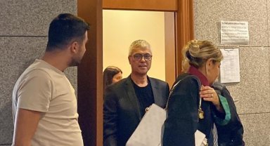 Cengiz Kurtoğlu'na "yaralama" ve "hakaret" suçlarından 2 bin 660 lira para cezası