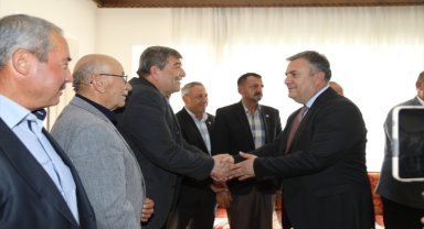 Çubuk Belediye Başkanı Demirbaş'tan Muhtarlar Derneği'ne ziyaret 