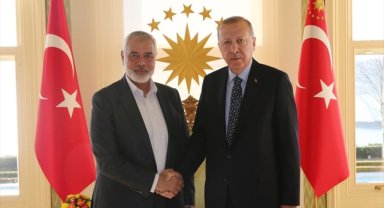 Cumhurbaşkanı Erdoğan, Hamas Siyasi Büro Başkanı Heniyye ile telefonda görüştü