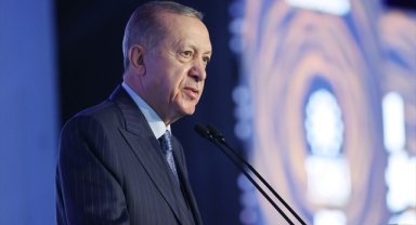 Cumhurbaşkanı Erdoğan: Önümüzdeki aylardan itibaren deprem konutlarının hak sahiplerine teslimine başlayacağız
