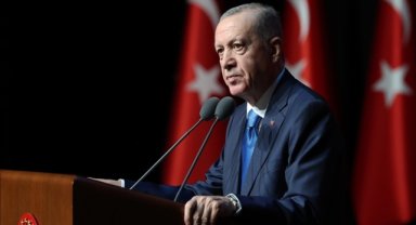 Cumhurbaşkanı Erdoğan: Üniversitelerimizin yasakla, kavgayla veya ideolojik dayatmalarla anılmasına müsaade etmeyeceğiz