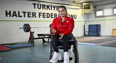 CUMHURİYET'İN 100. YILI - Paralimpik oyunlarda üst üste şampiyon olan tek kadın halterci: Nazmiye Muslu Muratlı