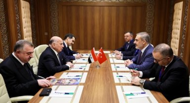 Dışişleri Bakanı Fidan, Cidde'de Iraklı ve İranlı mevkidaşlarıyla görüştü