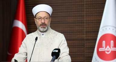 Diyanet İşleri Başkanı Erbaş: Ümmetin vahdetini, birlik ve beraberliğimizi ana gaye ediniyoruz