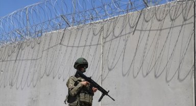 Düzensiz göç, kaynak ülkelerde ve sınırlarda önlenecek