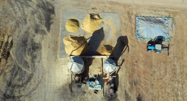 Edirne'de çiftçilerin meşakkatli çeltik kurutma mesaisi başladı