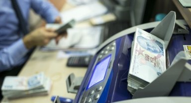 Ekim ayına ilişkin 3,25 milyar lira tutarındaki yaşlı ve engelli aylıkları hesaplara yatırıldı