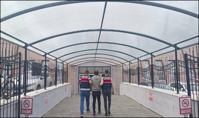 Eskişehir'de jandarma ekipleri aranan 53 kişiyi yakaladı