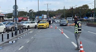 Fatih'te yolcudan fazla ücret isteyen taksicilere ceza kesildi