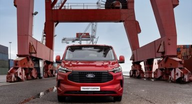 Ford Otosan'ın Yeniköy Fabrikası'nda üretilen yeni nesil Transit Custom satışta