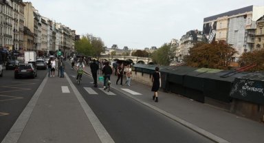 Fransızlar, hükümetin Paris Olimpiyat Oyunları'ndaki başörtüsü yasağını anlamsız buluyor