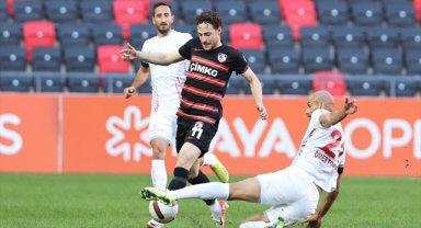 Gaziantep FK sahasında Antalyaspor'u 1-0 mağlup etti