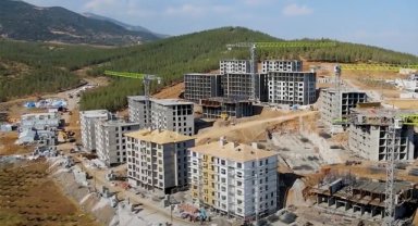 Gaziantep'te 24 bin 977 afet konutu ve köy evinin yapımı hızla sürüyor