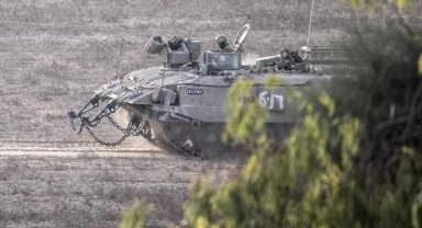 Gazze kent merkezinin yakınlarına kadar giren İsrail askeri araçları geri çekildi