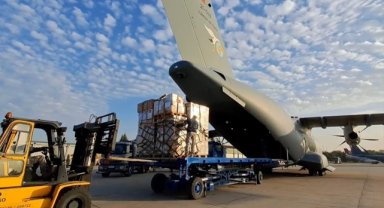 Gazze'ye askeri uçakla sağlık malzemeleri gönderilecek 