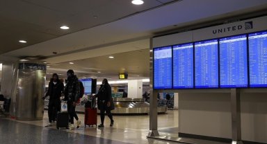 Hava yolu şirketleri, İsrail uçuşlarını askıya alıyor