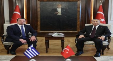 İçişleri Bakanı Yerlikaya, Yunanistan Göç ve İltica Bakanı Kairidis ile görüştü