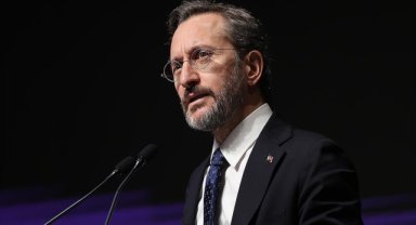 İletişim Başkanı Altun'dan Cumhuriyet'in 100. yılı anısına bastırılan hatıra paraya ilişkin açıklama