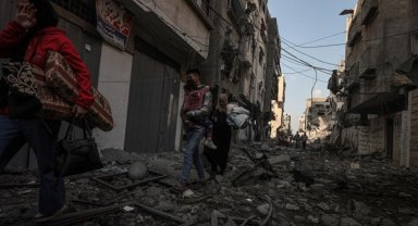 İsrail, Gazze'ye yönelik saldırılarında BM ve uluslararası kuruluşların uyarılarına aldırmıyor