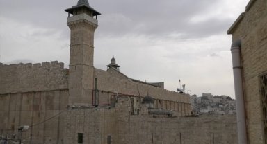 İsrail Yahudilerin dini bayramında El Halil'deki İbrahim Camisi'ni Müslümanlara kapattı