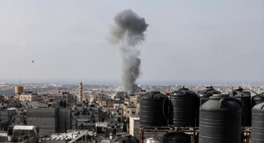 İsrail'in Gazze'ye saldırıları 18. gününde artarak devam etti