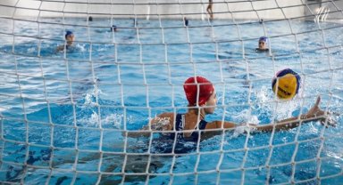 İzmir Büyükşehir Belediyespor Kadın Sutopu Takımı Avrupa'da şampiyonluğu hedefliyor