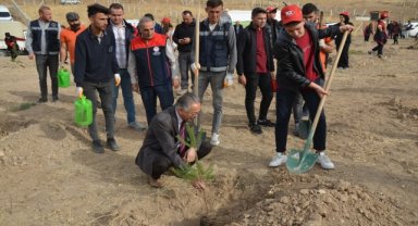 Kahramankazan'da Cumhuriyetin 100. yılına özel hatır ormanı oluşturuldu