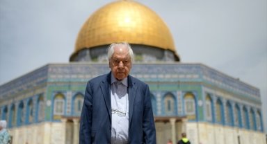 Kalbi Kudüs'le atan edebiyatçı derviş: Nuri Pakdil