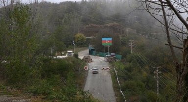 Karabağ'daki Rus barış gücü askerlerinin boşalttığı noktalarda Azerbaycan polisi görevini sürdürüyor