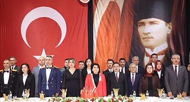 Kayseri'de Türkiye Cumhuriyeti'nin 100. yılı resepsiyonu düzenlendi