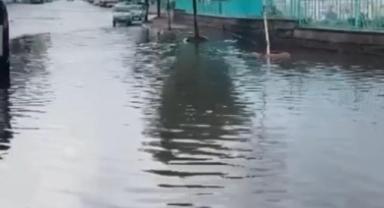 Kayseri yağmura teslim oldu