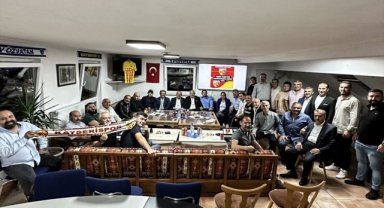Kayserispor Başkanı Çamlı, Almanya'da Kayserisporlular ile bir araya geldi 