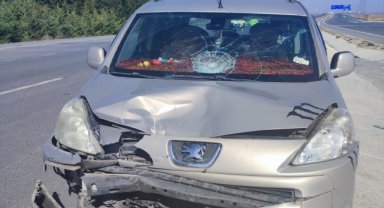 Konya'da hafif ticari araçla çarpışan motosikletin sürücüsü öldü