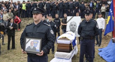 Kosovalı polisin ölümüyle sonuçlanan olayları üstlenen Radoicic, Sırbistan'da gözaltına alındı