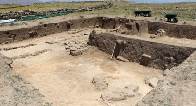 Malazgirt Savaşı alanının tespiti için yapılan kazılarda yaklaşık 700 metal obje bulundu