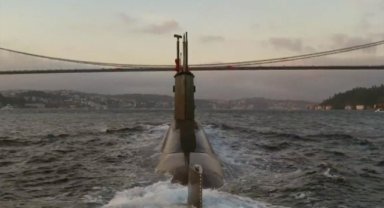 MSB, İstanbul Boğazı'ndaki resmigeçide katılan denizaltılarda kaydedilen görüntüleri paylaştı