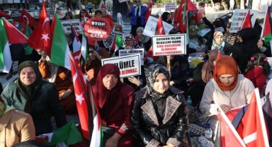 Nevşehir'de kadınlar Filistin'e destek için oturma eylemi başlattı