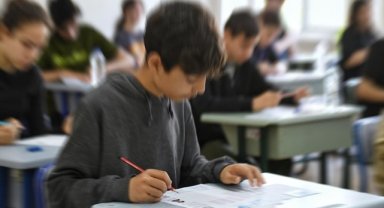 Okullarda ilk dönem birinci sınav tarihleri ertelendi