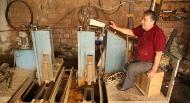 Ordu'da "Yılın Ahisi" marangoz, engeline rağmen mesleğini sürdürüyor