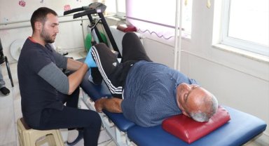 Samsun'da yaşlı ve engelli hastaların tedavisi bulundukları yerde yapılıyor